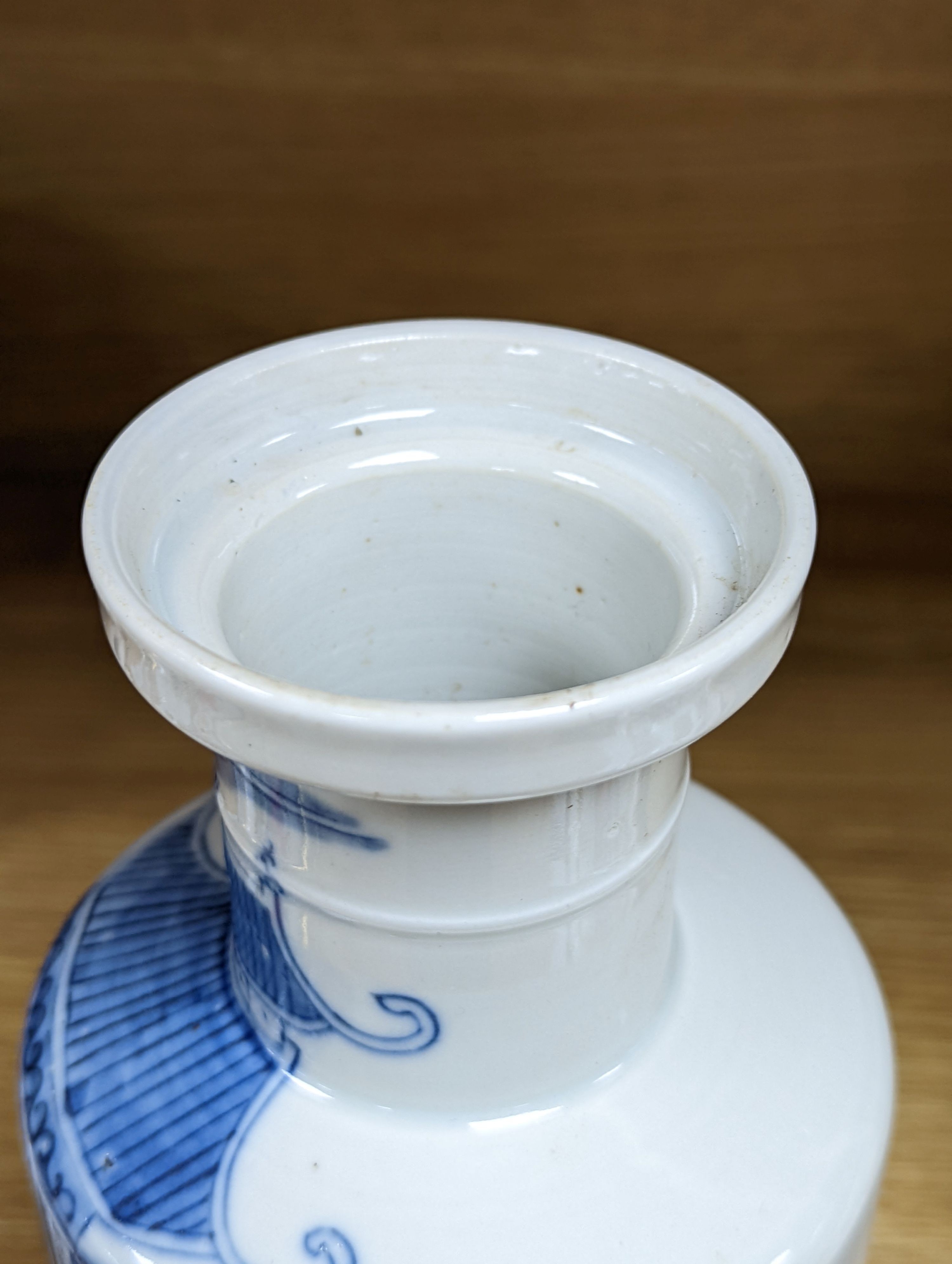 A Chinese blue and white rouleau vase, 25cm